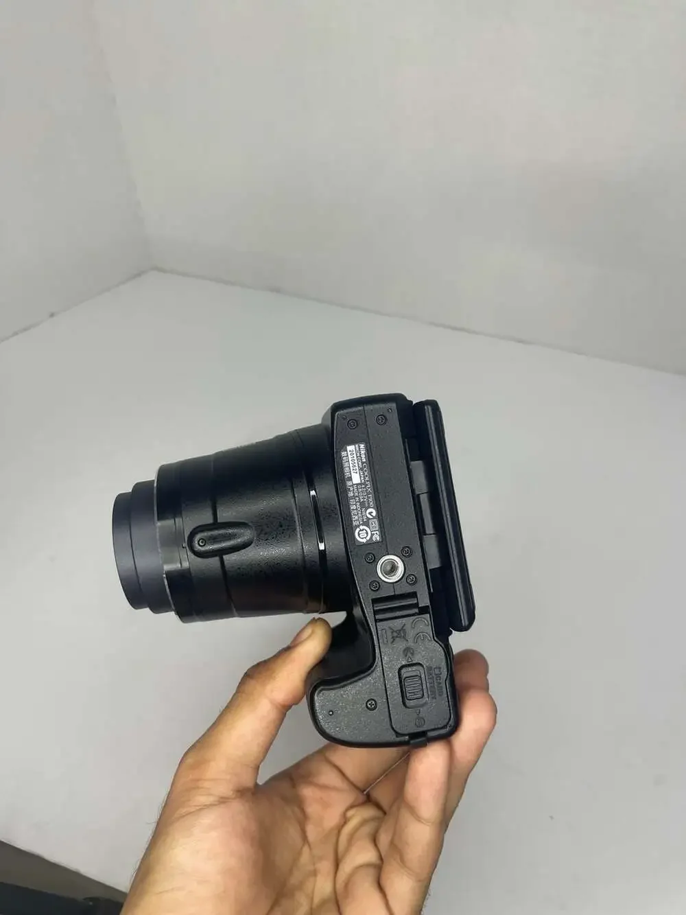 Nikon COOLPIX P100 10.3MP Digital Camera with 26x Optical Zoom